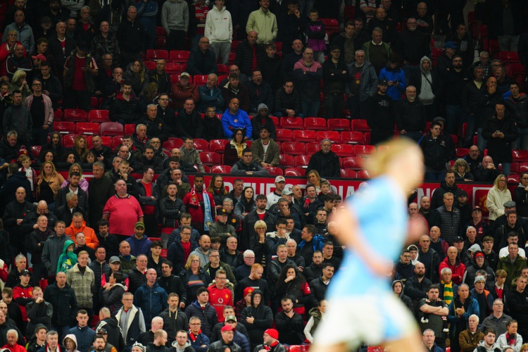  太陽報：曼聯(lián)因球迷抵制高票價而降價，曼市德比的門票有望售罄