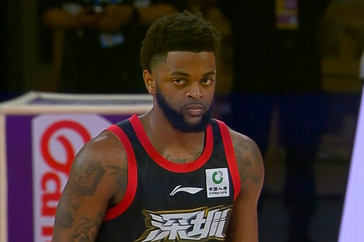  繼續(xù)補(bǔ)強(qiáng)？媒體人：上海簽下前深圳男籃外援梅肯