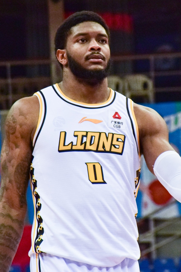  藍(lán)領(lǐng)型！探長(zhǎng)：奧利弗加盟遼寧 后者目的就是要增加內(nèi)線的硬度