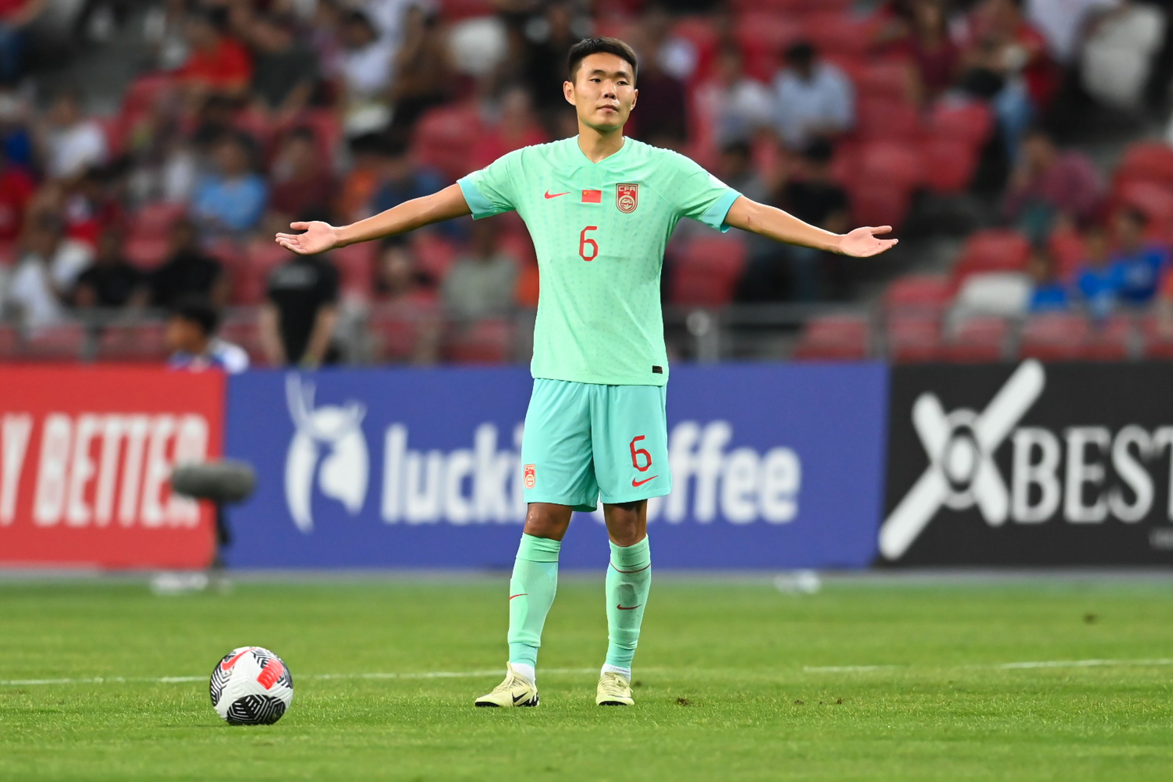  范曉冬：王上源停賽對國足影響大，全能型中場李源一名單都沒進(jìn)