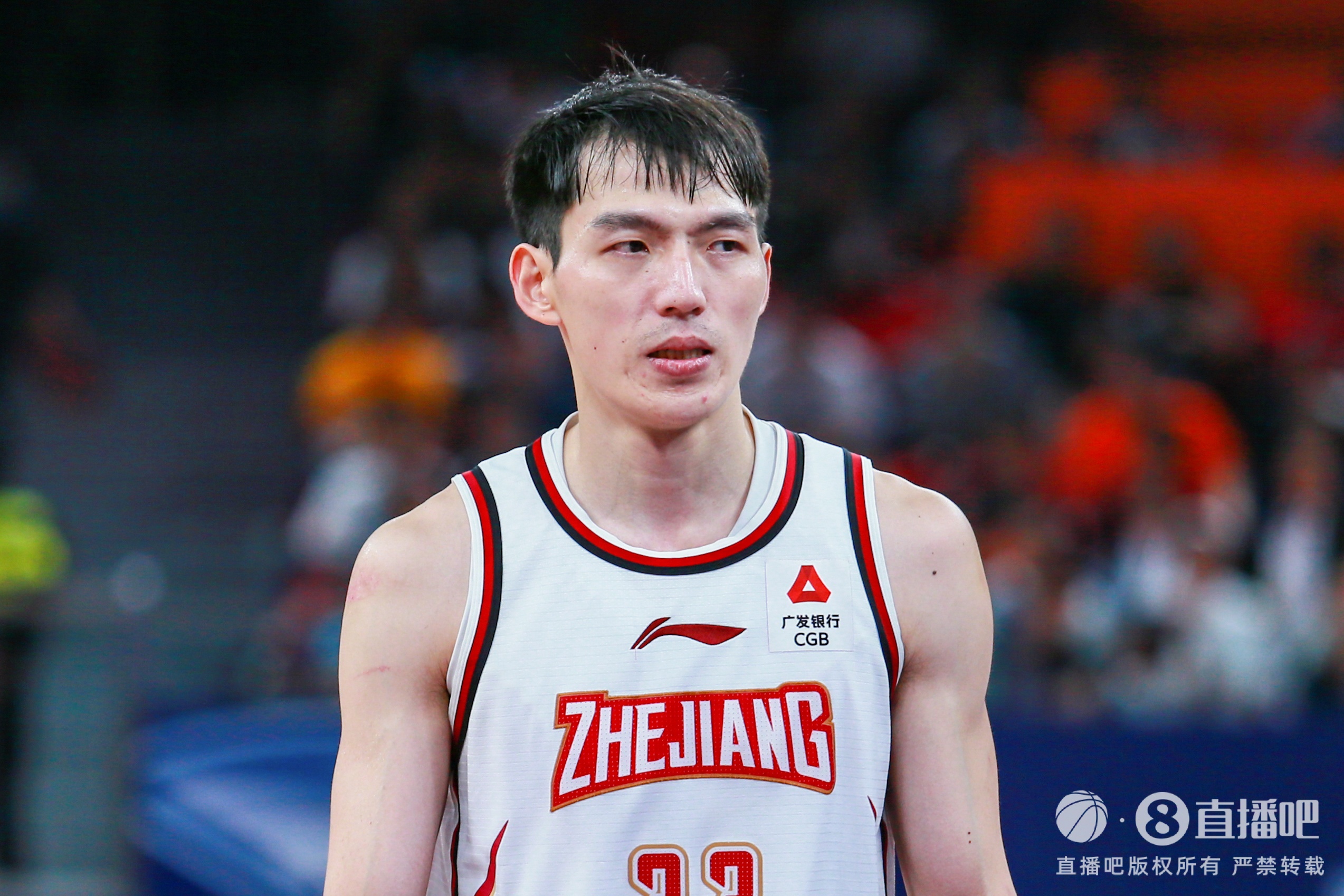  浙江男籃官方：常規(guī)賽最后一輪提供1000名球迷免費(fèi)觀賽的福利