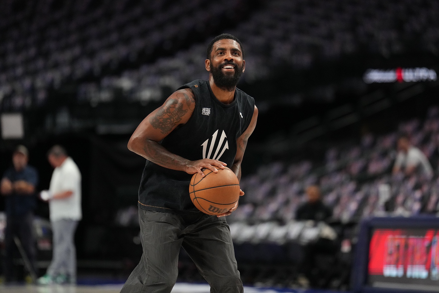  佛系打法！歐文不搶風頭僅4次出手 得到4分3板2助2斷