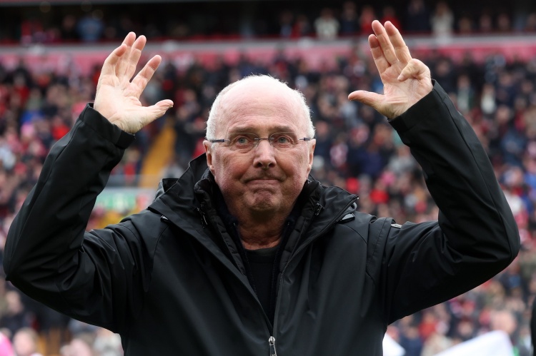  太陽(yáng)報(bào)：名帥埃里克森生前欠債800多萬(wàn)英鎊，家人只好拍賣紀(jì)念品