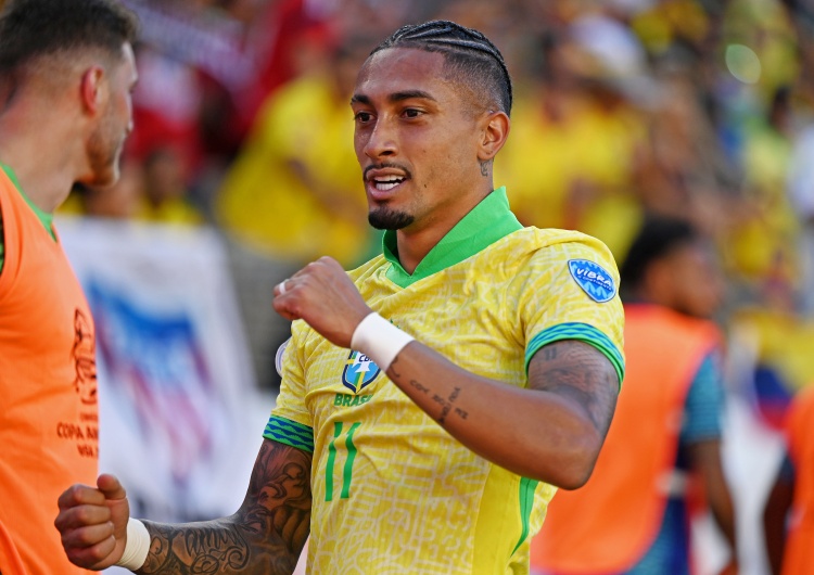  放豪言結(jié)果慘?。±颇醽?次對陣阿根廷0球0助，巴西隊1平2負