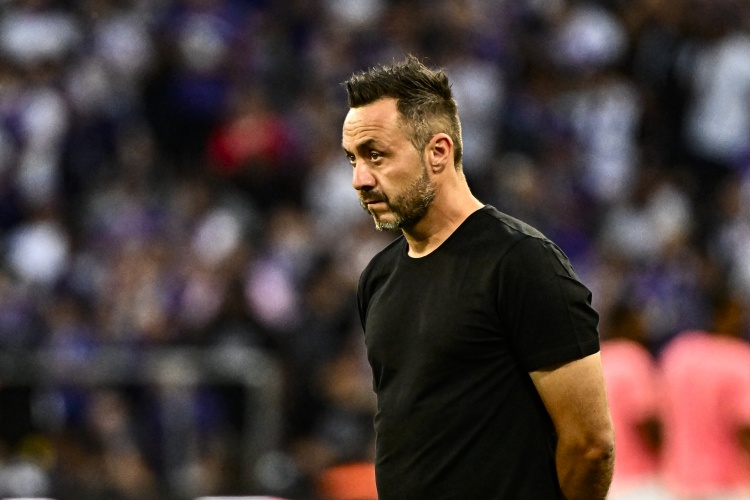  法國(guó)記者：德澤爾比封閉集訓(xùn)+取消假期不可取，棍棒教育已經(jīng)過(guò)時(shí)