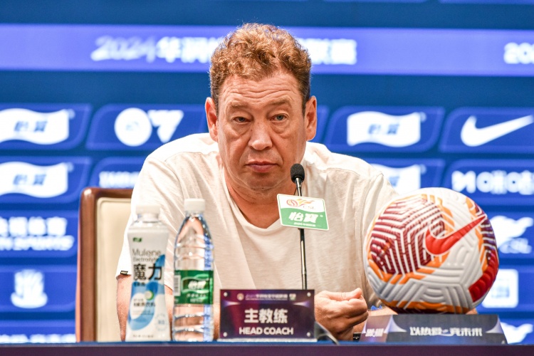  申花為何總是絕殺？斯盧茨基：進五個還不丟球最好，但目前做不到