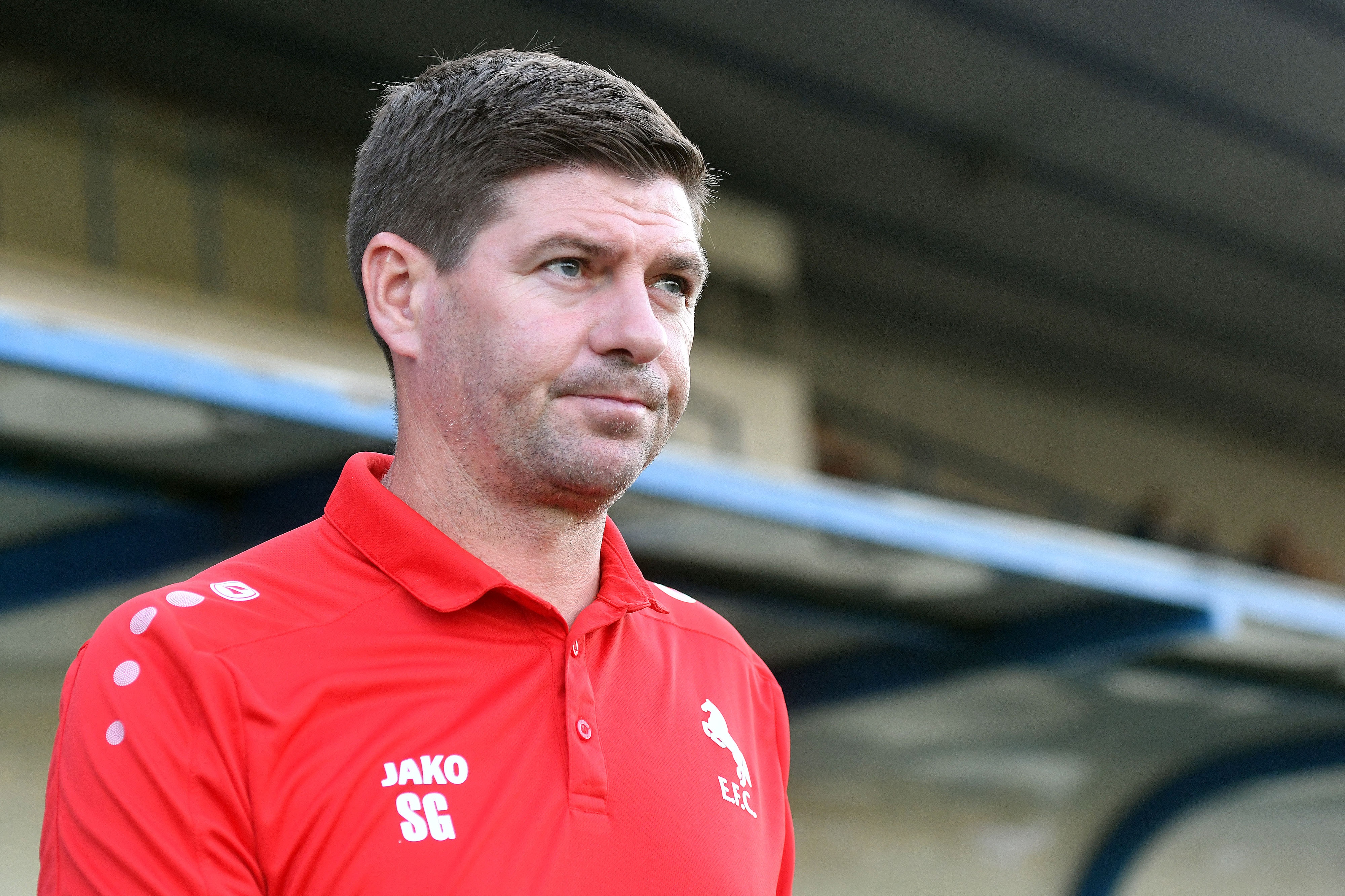  杰拉德：慈善賽座無虛席其他球隊不可能做到；英雄永遠是球迷們