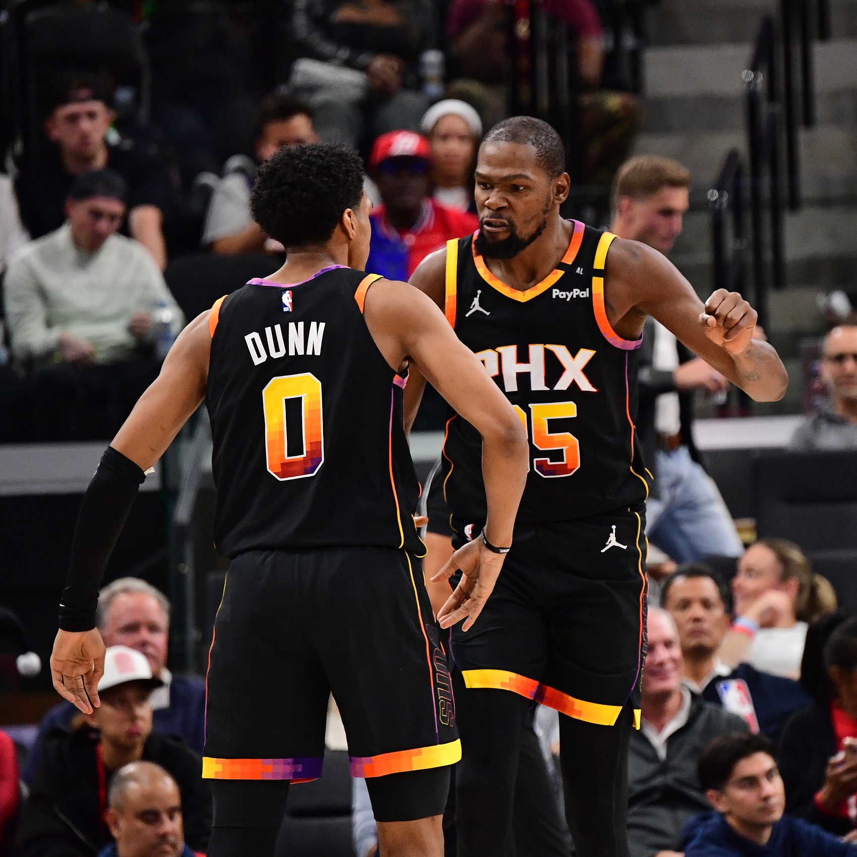  即將對(duì)陣杜蘭特！鄧恩：會(huì)有一點(diǎn)緊張 但也會(huì)努力去爭(zhēng)取那場(chǎng)勝利