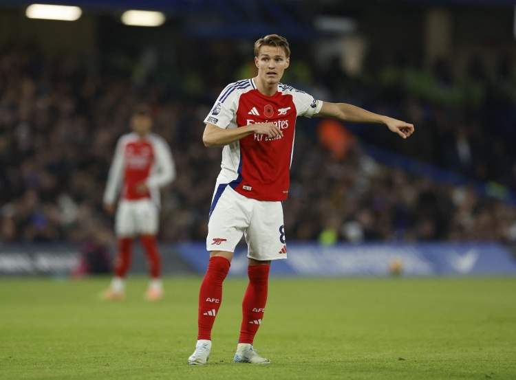  TA談厄德高狀態(tài)下滑：18場英超2球3助，創(chuàng)近幾年個人最低數(shù)據(jù)