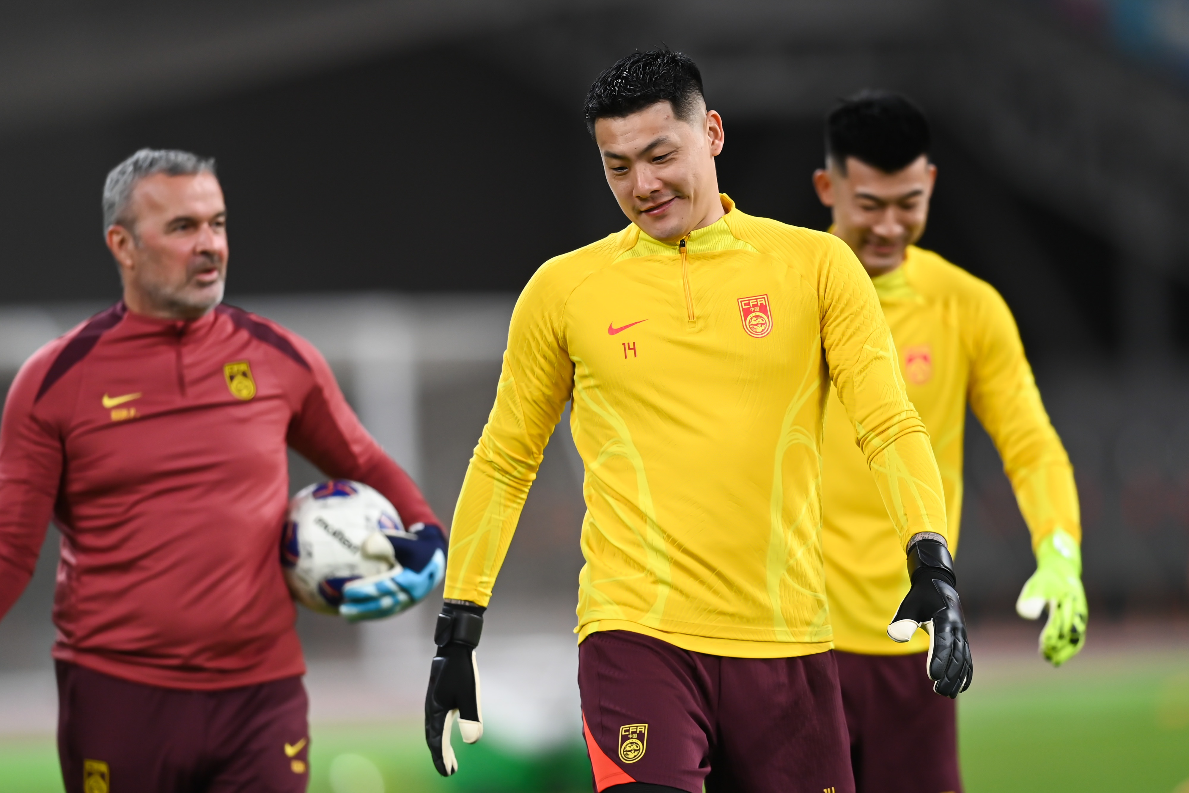  北青體育：足協(xié)領(lǐng)導(dǎo)為國足送鼓勵；“拿分回家”是西征最低目標