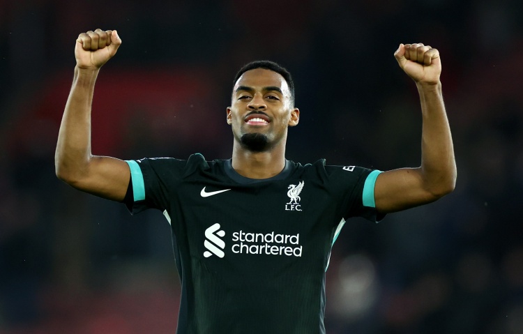  41次！赫拉芬貝赫是英超本賽季目前攔截次數最多的中場球員