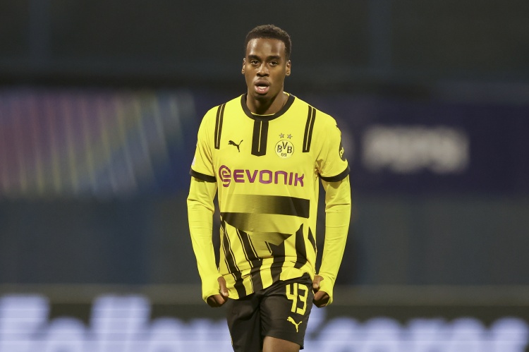  德媒：吉滕斯預計今夏離隊&心儀英超 拜仁賭多特沒歐冠須降價賣人