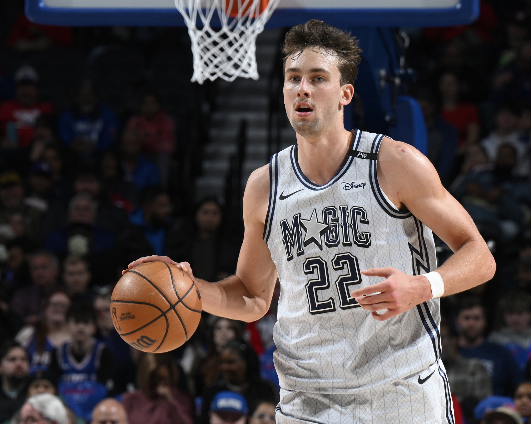  狀態(tài)火熱！小瓦格納半場(chǎng)12中8拿下20分5板 次節(jié)4中4獨(dú)得11分