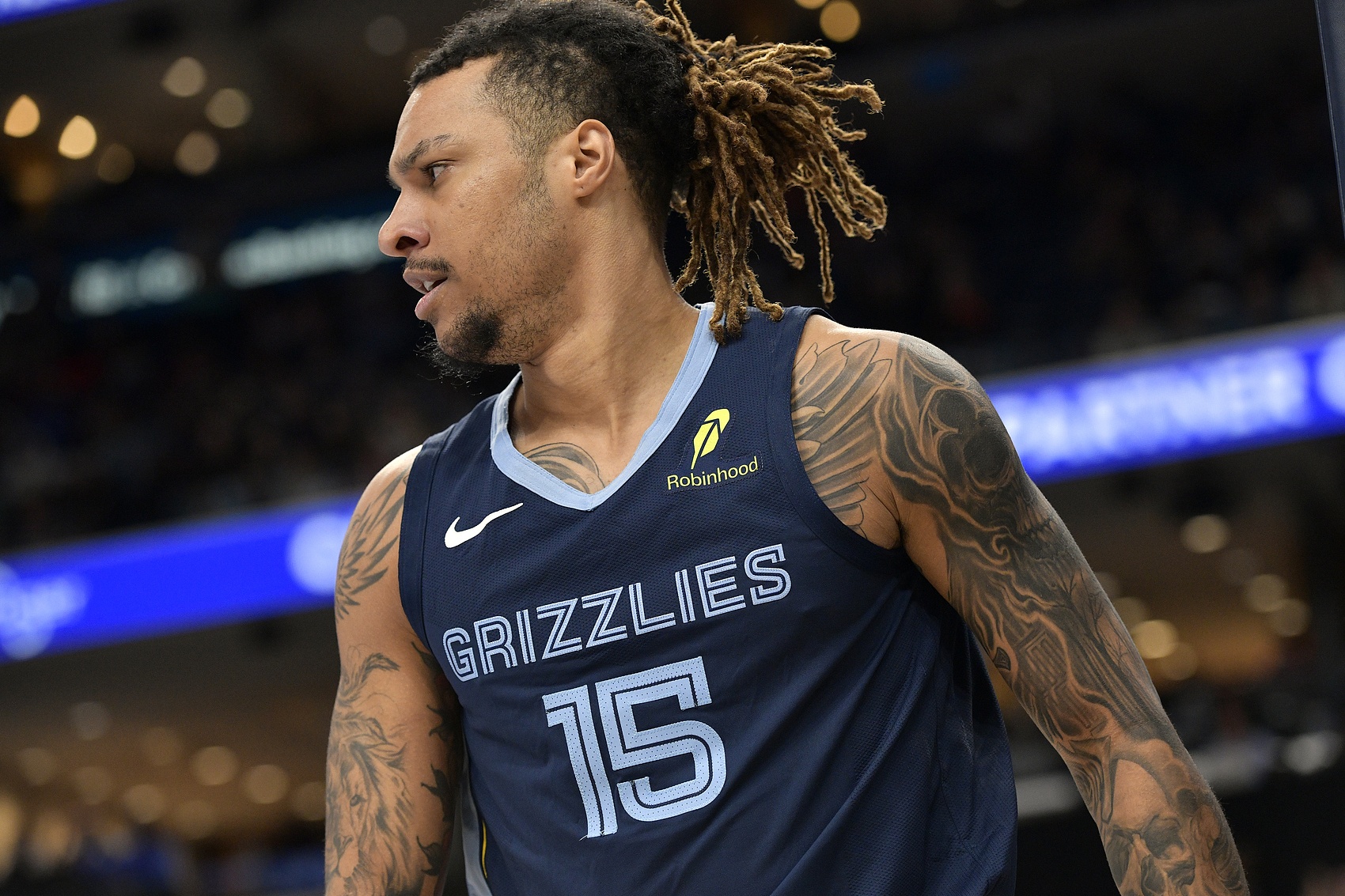  灰熊官方：克拉克采用非手術(shù)治療方案 預(yù)計下賽季開始前完全康復(fù)