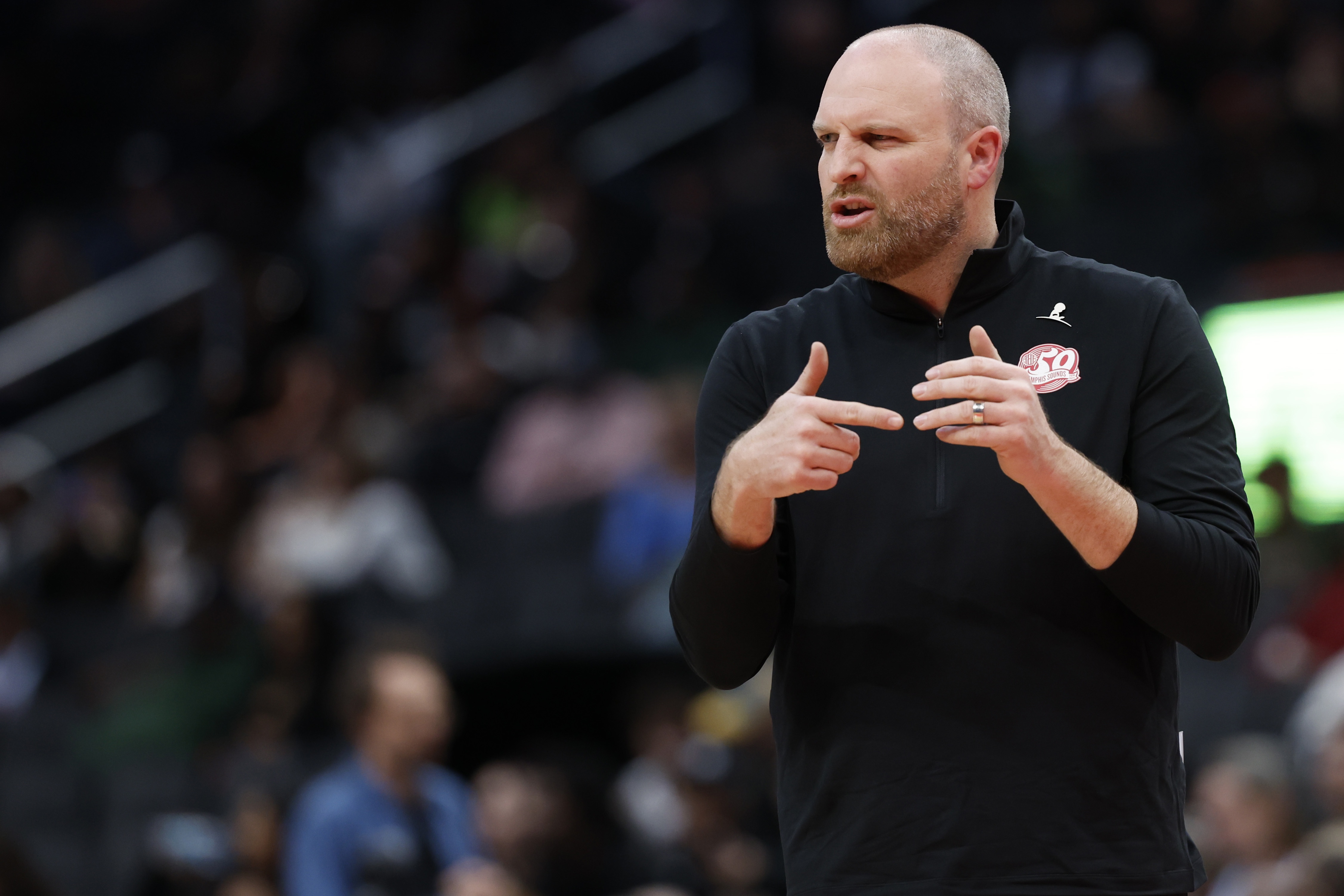  執(zhí)教勝場數(shù)隊史第1！隊記：多名灰熊球員對詹金斯被解雇感到震驚