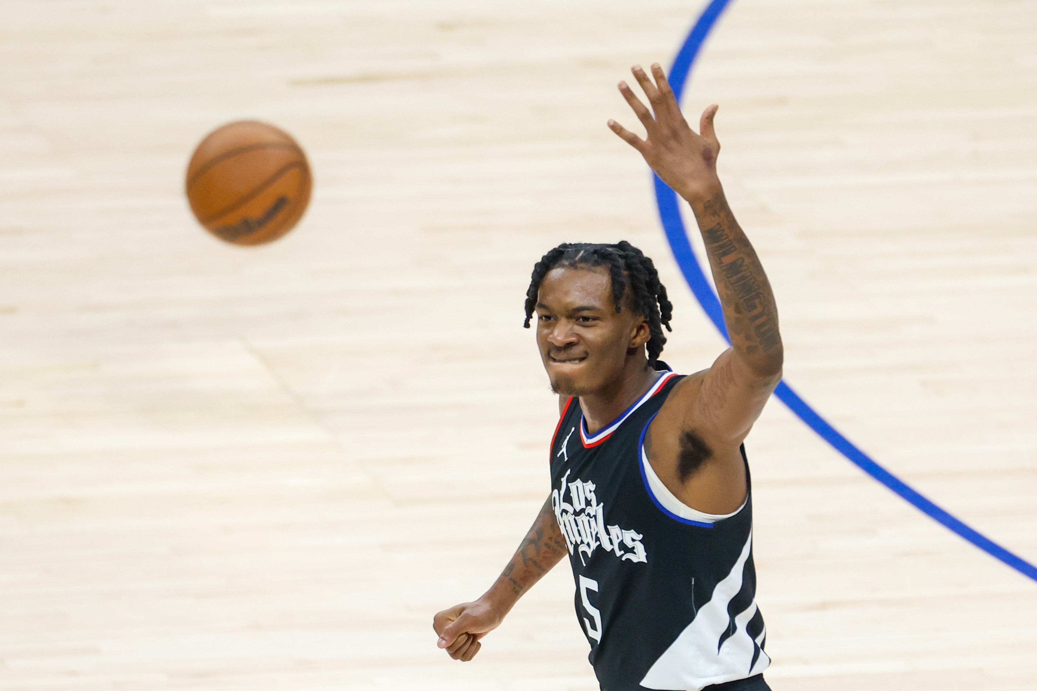  簽約森林狼！趙探長(zhǎng)：聽(tīng)說(shuō)這個(gè)窗口期本有CBA球隊(duì)對(duì)海蘭德有想法