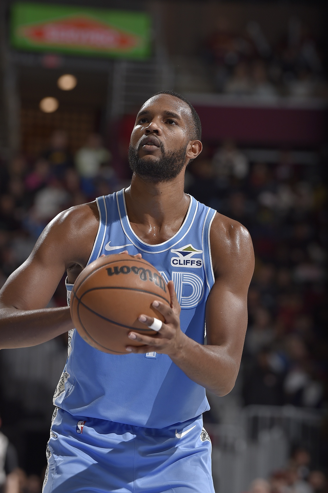  今天罰球差點意思！小莫布里半場7中5高效砍12分7板&搶3前場板