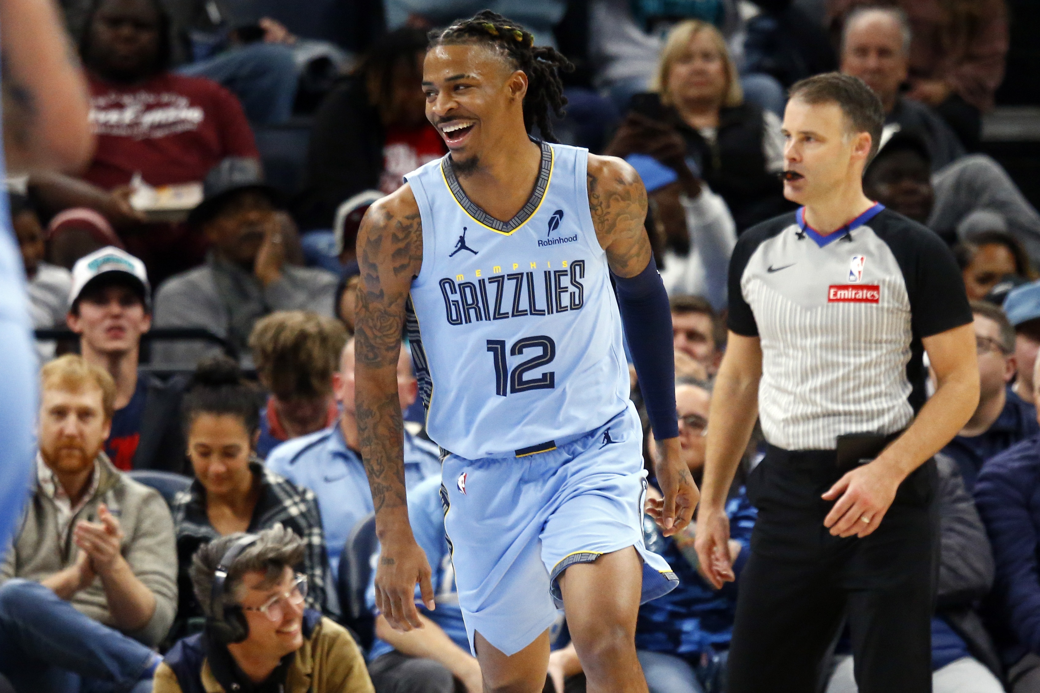  前三節(jié)14中2&關(guān)鍵時刻連得5分！詹金斯：莫蘭特很堅(jiān)韌 我為他驕傲