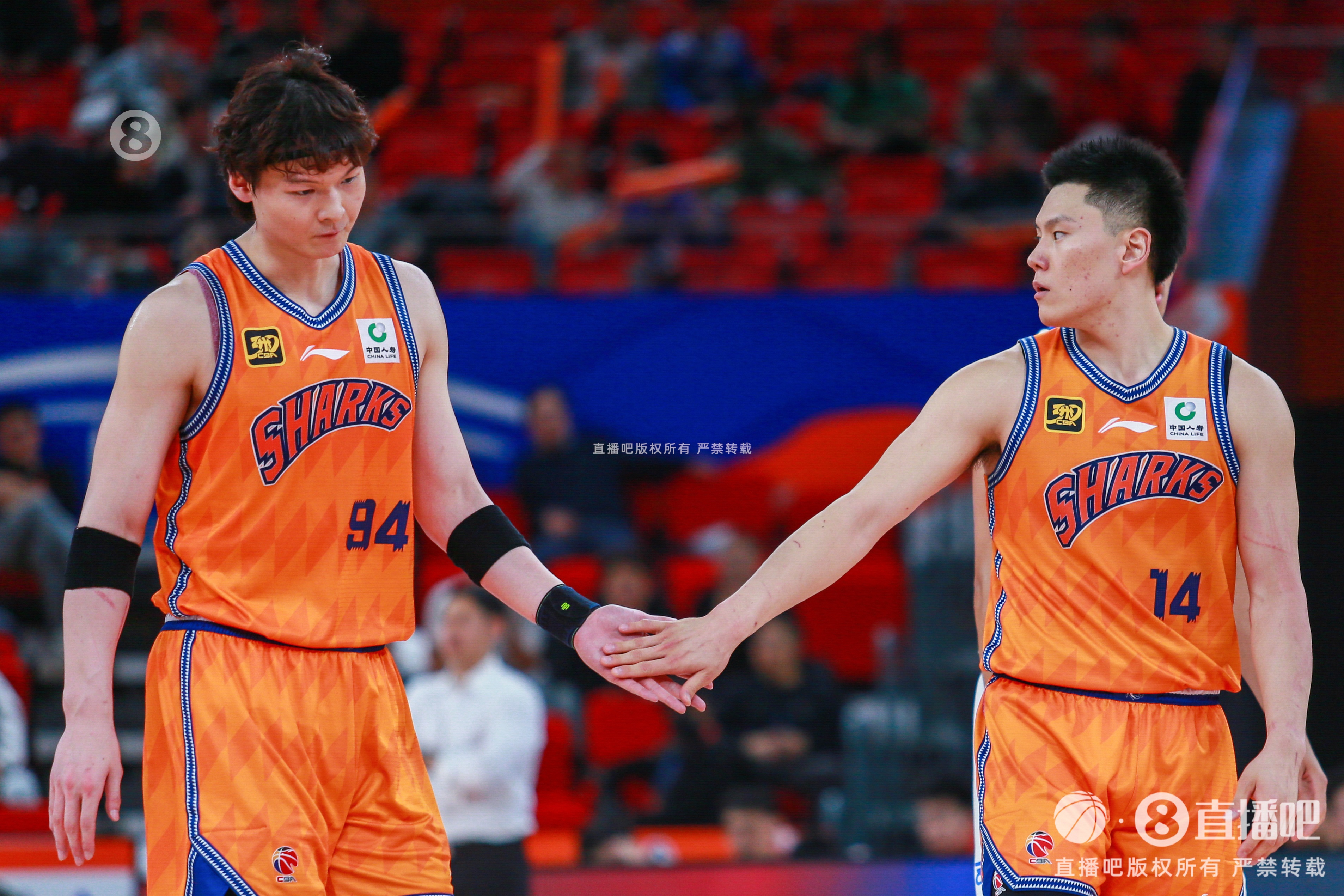  新民晚報：上海男籃飄了？