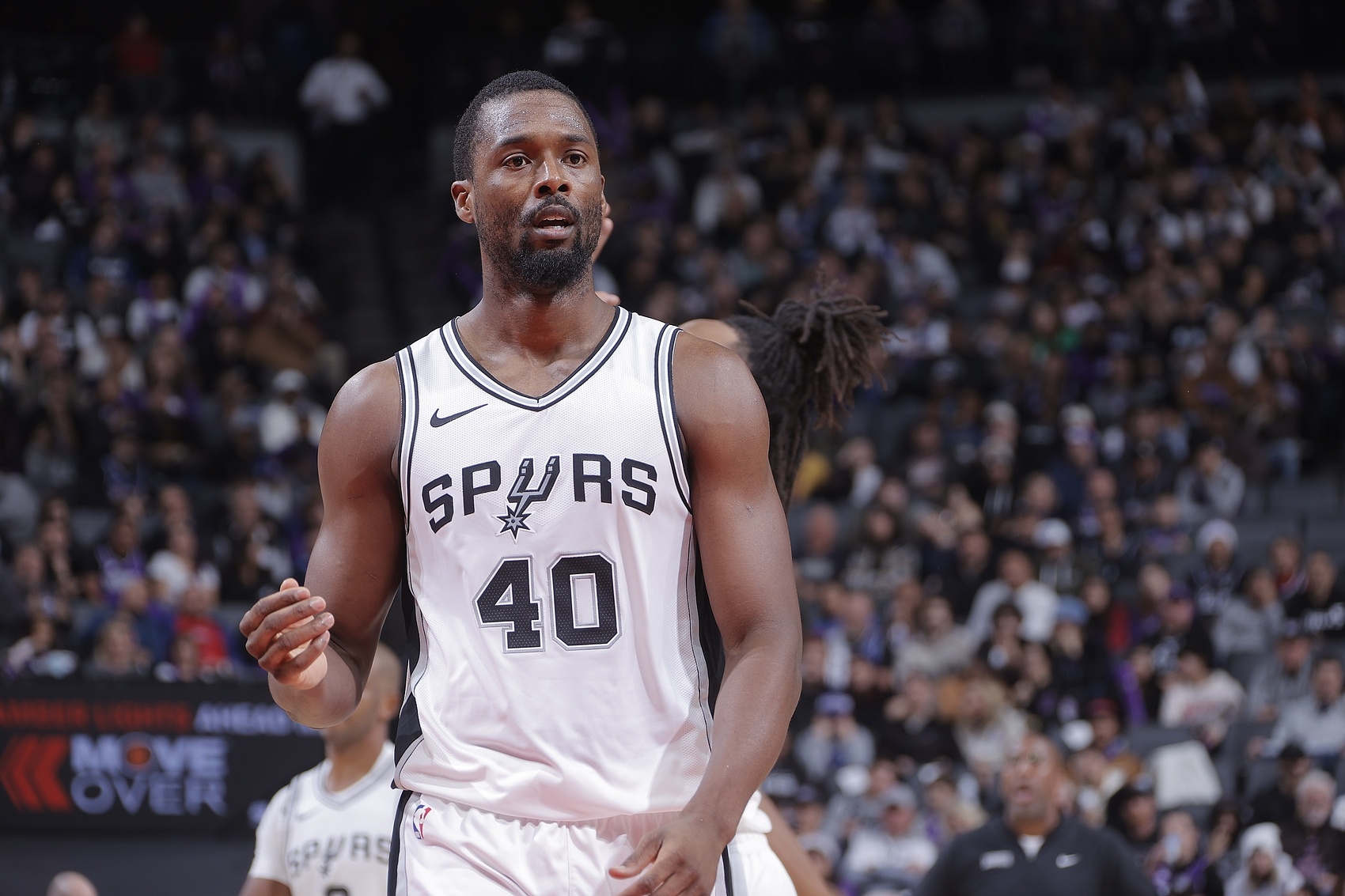  手感火熱！哈里森-巴恩斯半場(chǎng)7中6高效拿下14分2板1助1斷