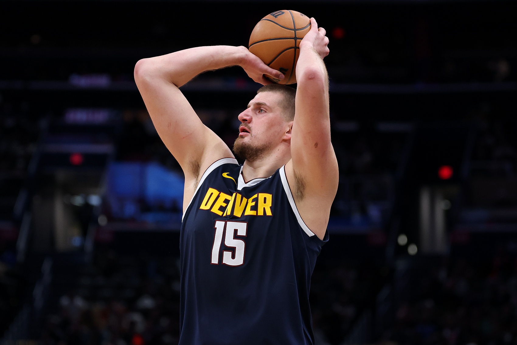  獨挑大梁！約基奇打滿首節(jié)8中6砍下13分4板2助2斷