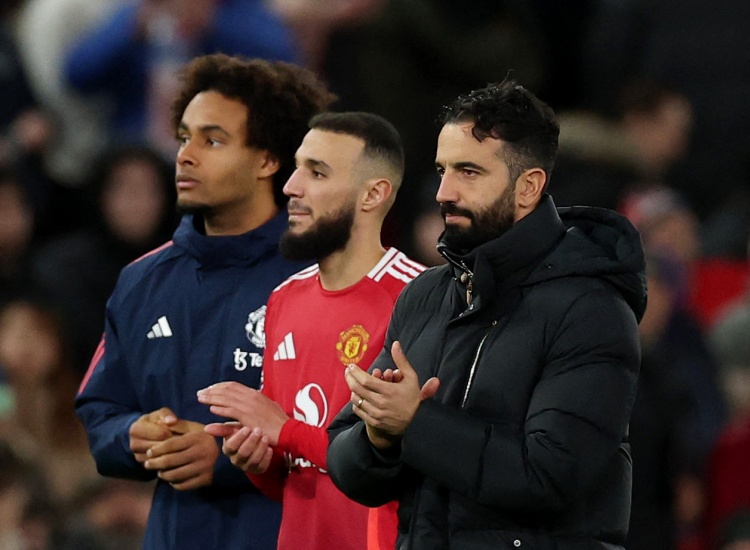  曼晚為曼聯(lián)評分：齊爾克澤、奧納納等人7分最高，阿莫林、B費6分