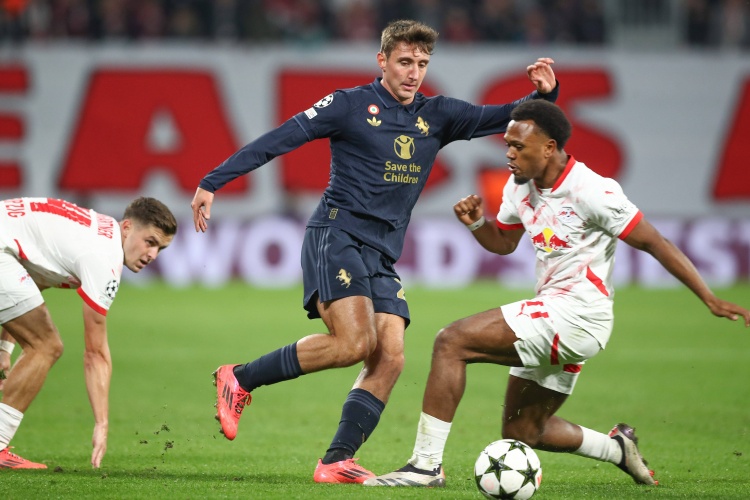  倒霉！意媒：坎比亞索和維加都是因為身體原因被尤文提前換下