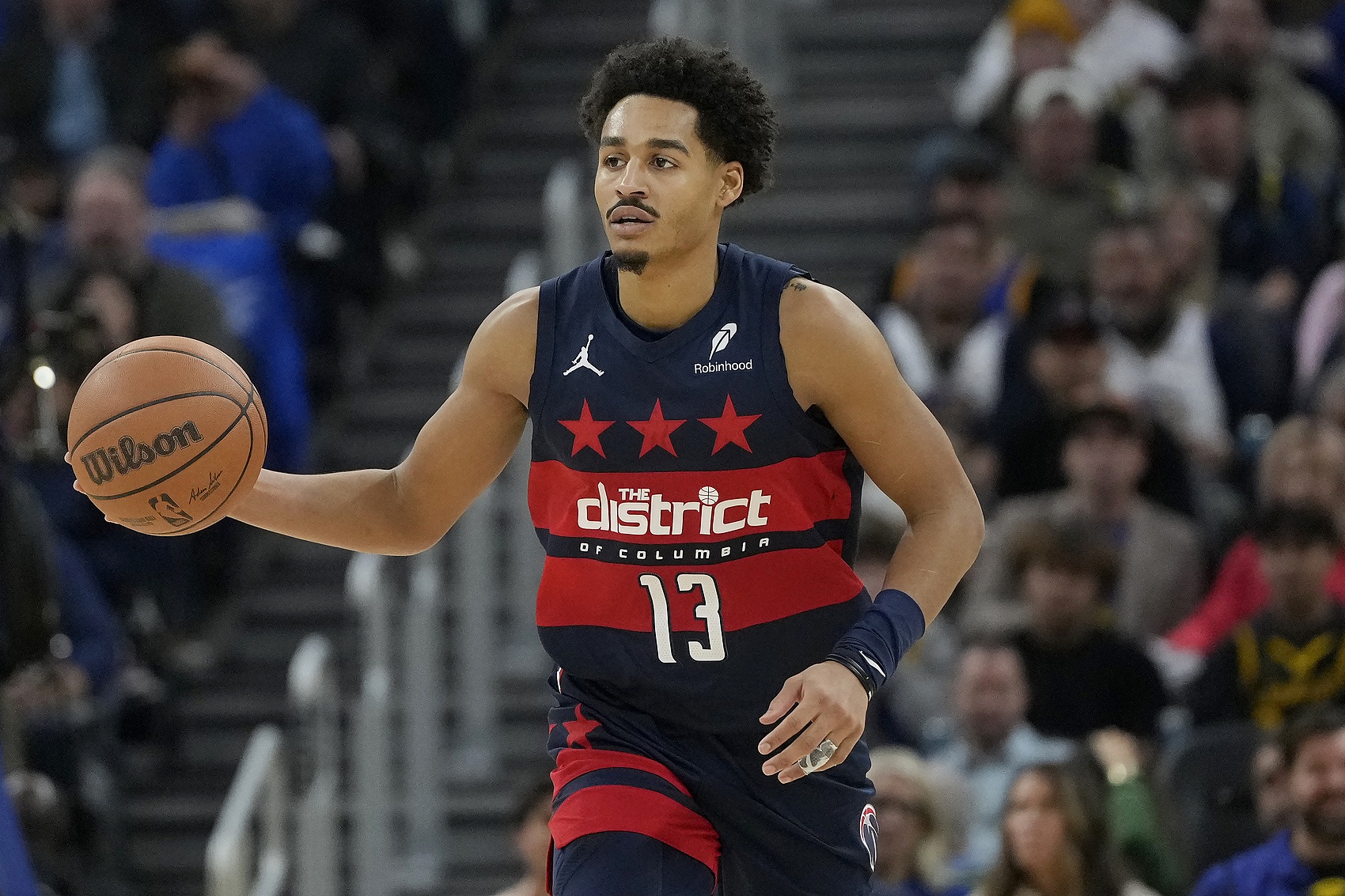  先發(fā)制人！普爾首節(jié)三分4中3獨(dú)得11分 正負(fù)值+5