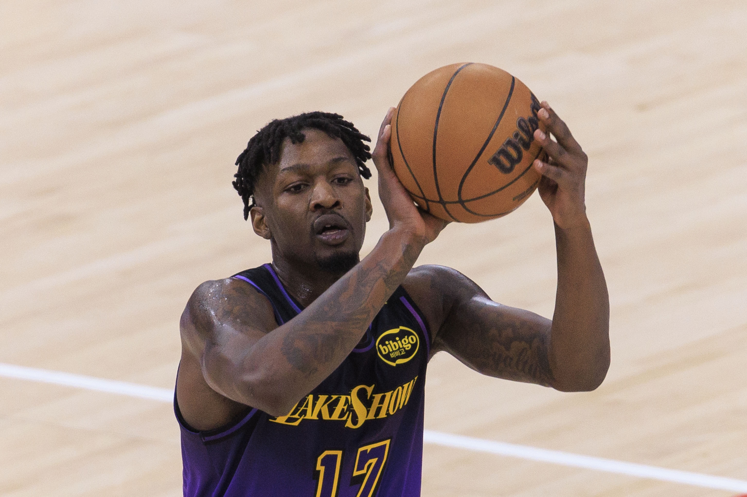  防守大閘！半場芬尼-史密斯拿3分3助2斷 范德比爾特得4分7板