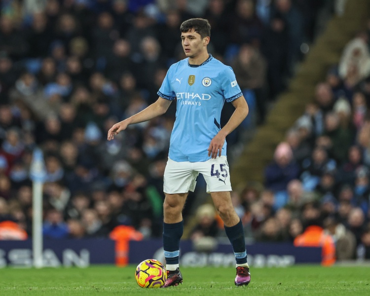  記者：對(duì)陣普利茅斯胡桑諾夫輪休，哈蘭德在場(chǎng)&麥卡蒂首發(fā)