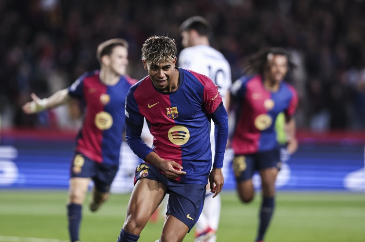  7.96分！亞馬爾是本賽季西甲目前評(píng)分最高的球員