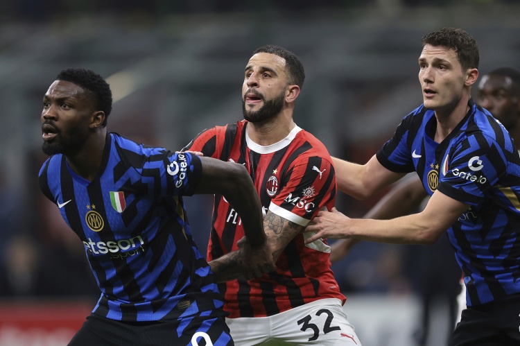  太陽(yáng)報(bào)：來(lái)到米蘭后，沃克居住在每晚2200鎊的五星級(jí)酒店