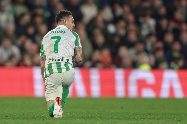  折價賣！英媒：曼聯(lián)想出售安東尼套現(xiàn)4000萬，尤文及沙特球隊有意