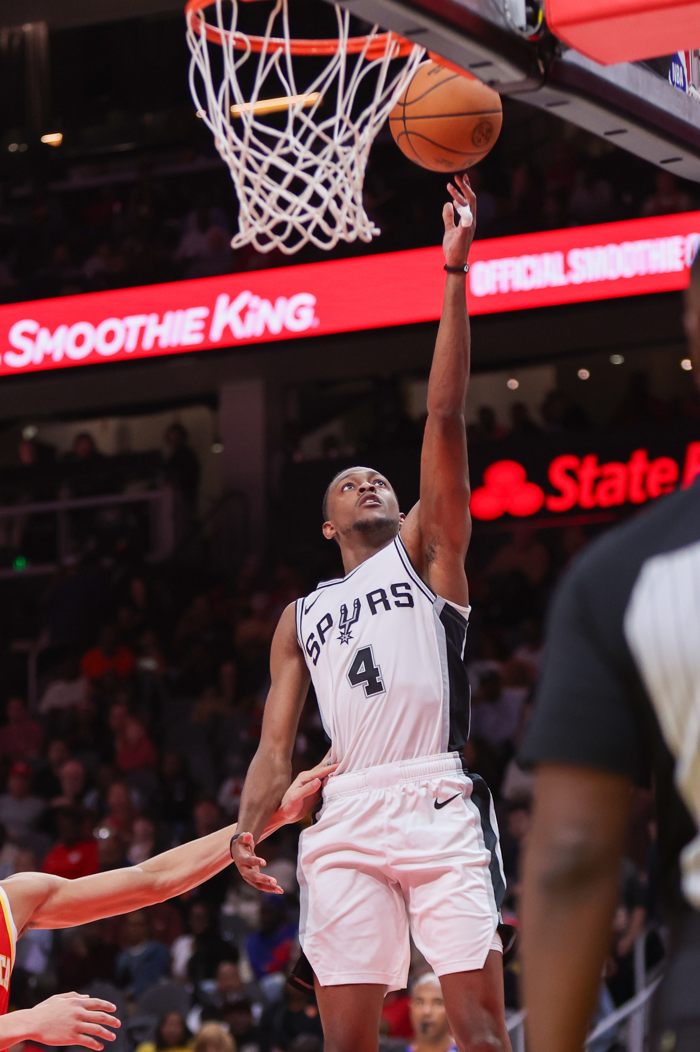 KG談?？怂梗含F(xiàn)在這么多人能指定下家？10年前同區(qū)球隊間不會交易