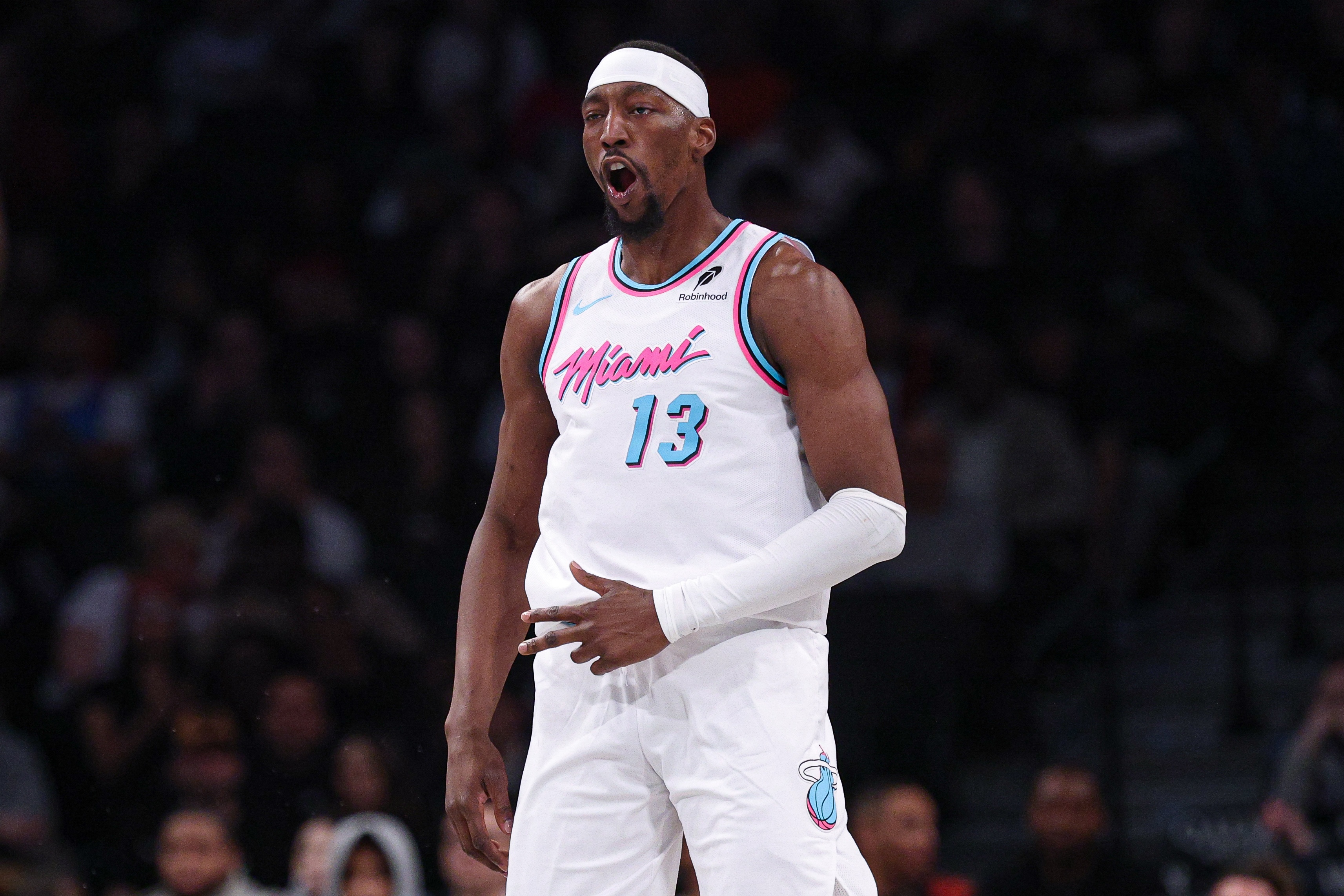  拿捏追夢！阿德巴約18中9拿到全場最高27分外加8板 正負(fù)值+23