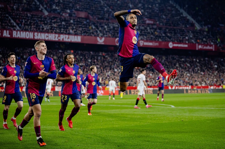  場均參與超過一球，拉菲尼亞本賽季37場各項賽事24球14助攻