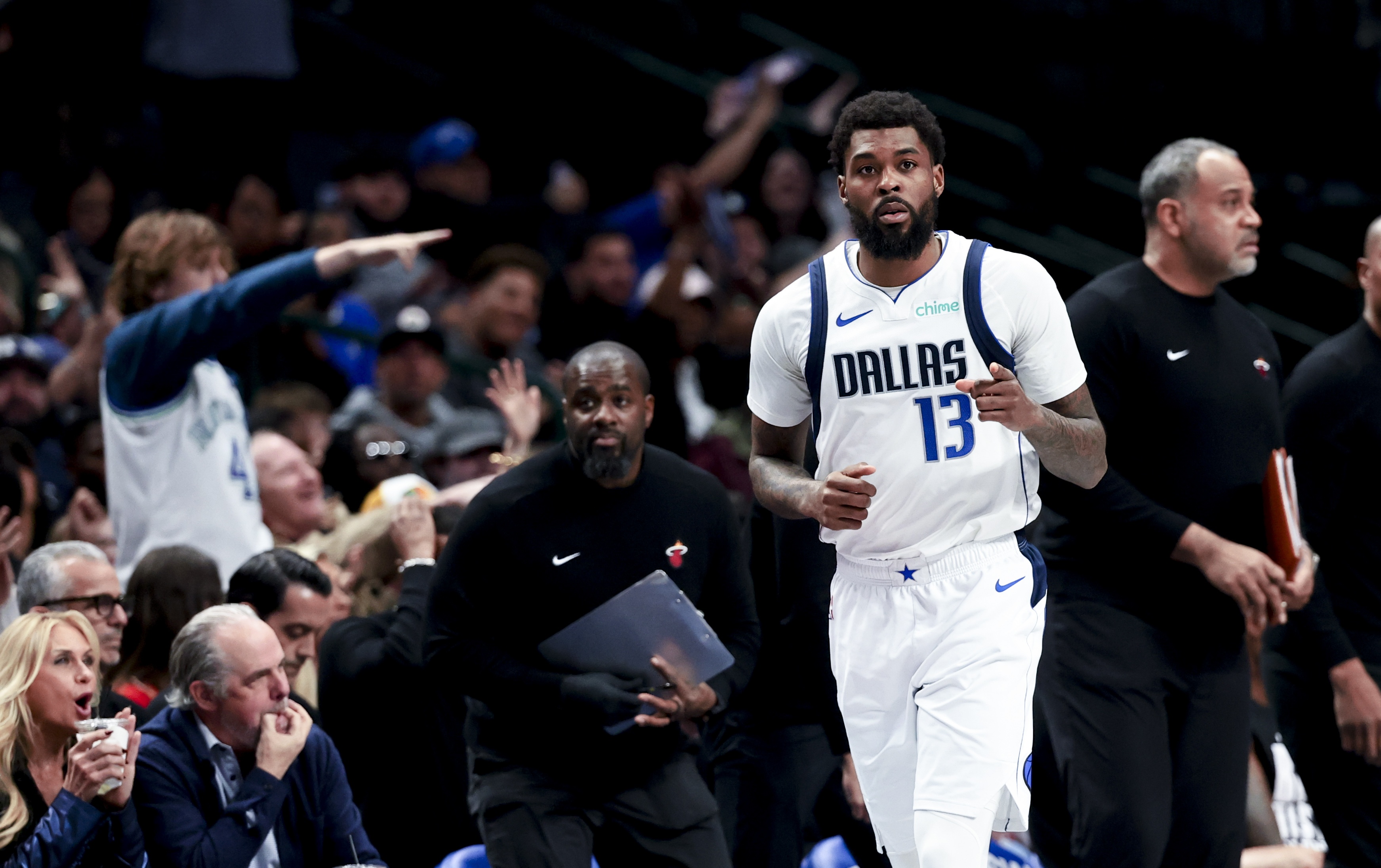  過(guò)去三場(chǎng)場(chǎng)均砍28.3分！馬紹爾：我只想贏 我們打得很拼