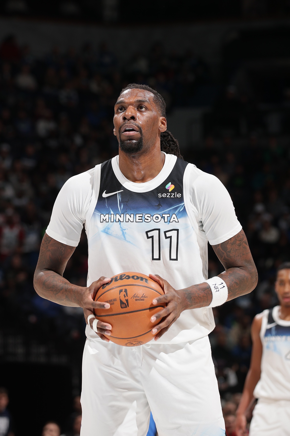  很硬！里德半場10中4得16分8板2助3蓋帽 第二節(jié)獨得12分6板