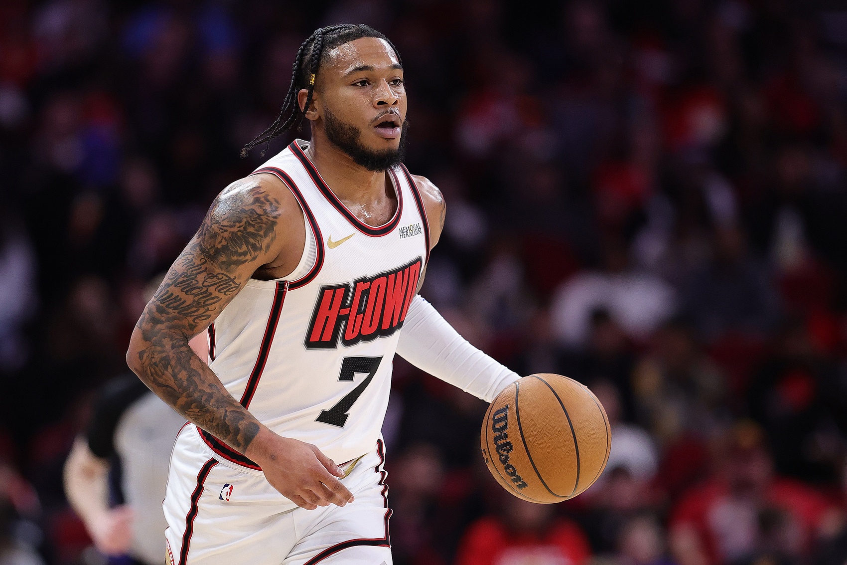  被棄用？惠特摩爾今天僅出戰(zhàn)6分40秒拿3分1板 上場比賽27分11板