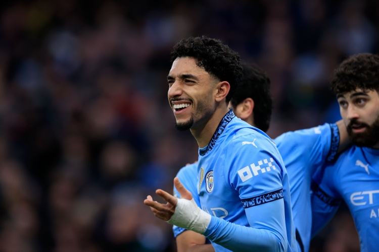  記者：馬爾穆什更像一個(gè)射手，但可以想象他成為曼城的新德布勞內(nèi)