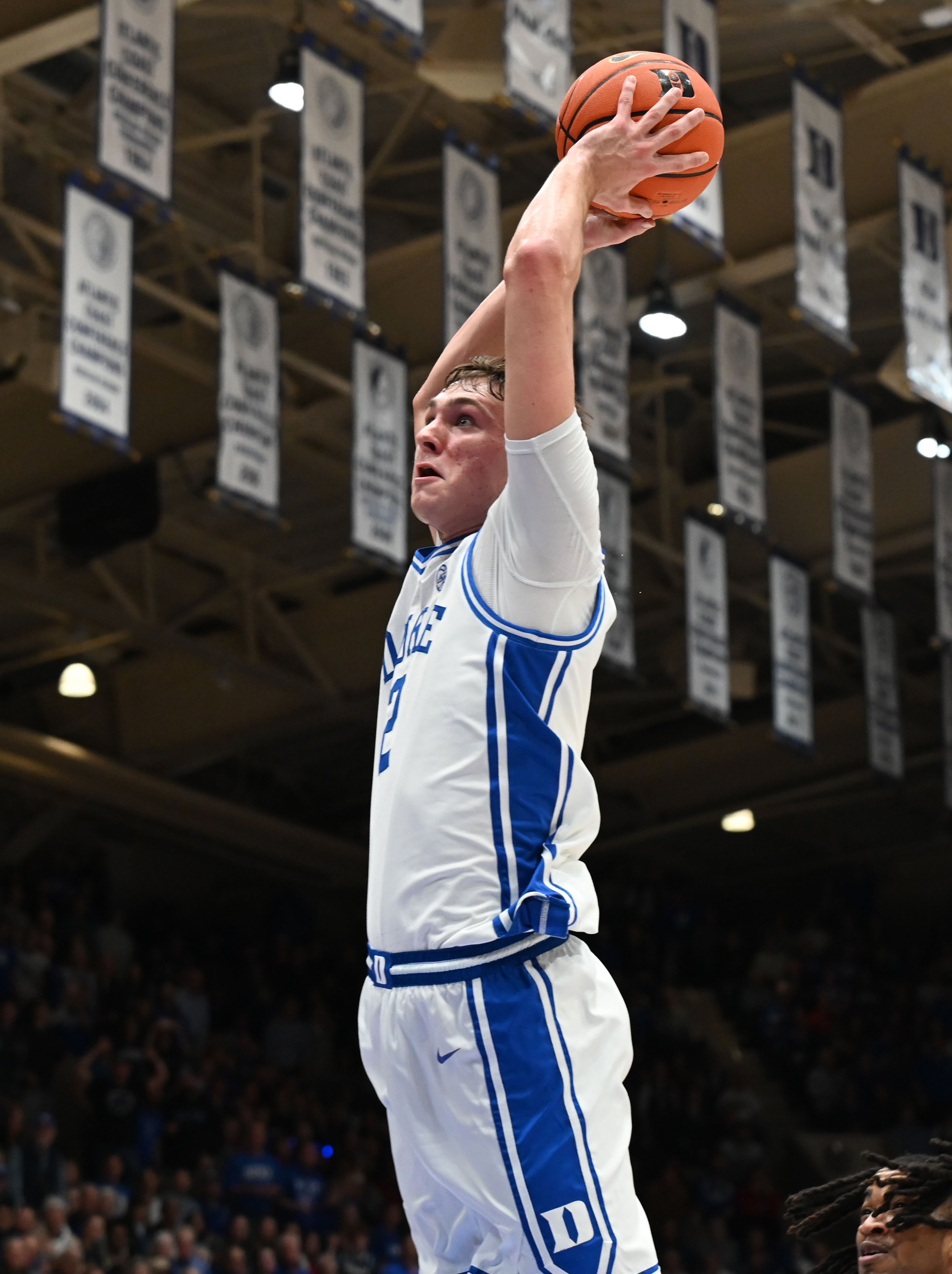  領(lǐng)跑杜克賽季6項技術(shù)統(tǒng)計！弗拉格13中7砍19+5+6 近19場豪取18勝