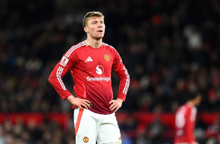  B費(fèi)：霍伊倫做的很多事情隊(duì)友都能看到，我們希望他多進(jìn)球