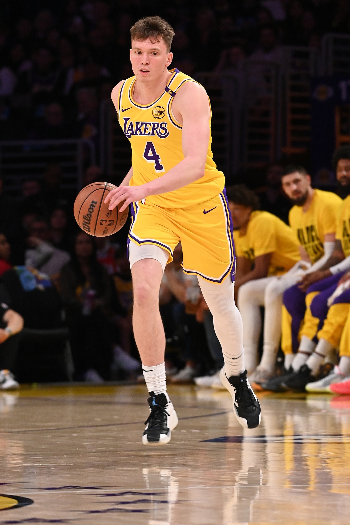  有自信的你真好！克內(nèi)克特8中4&三分7中3拿11分4板 壓哨三分亮眼