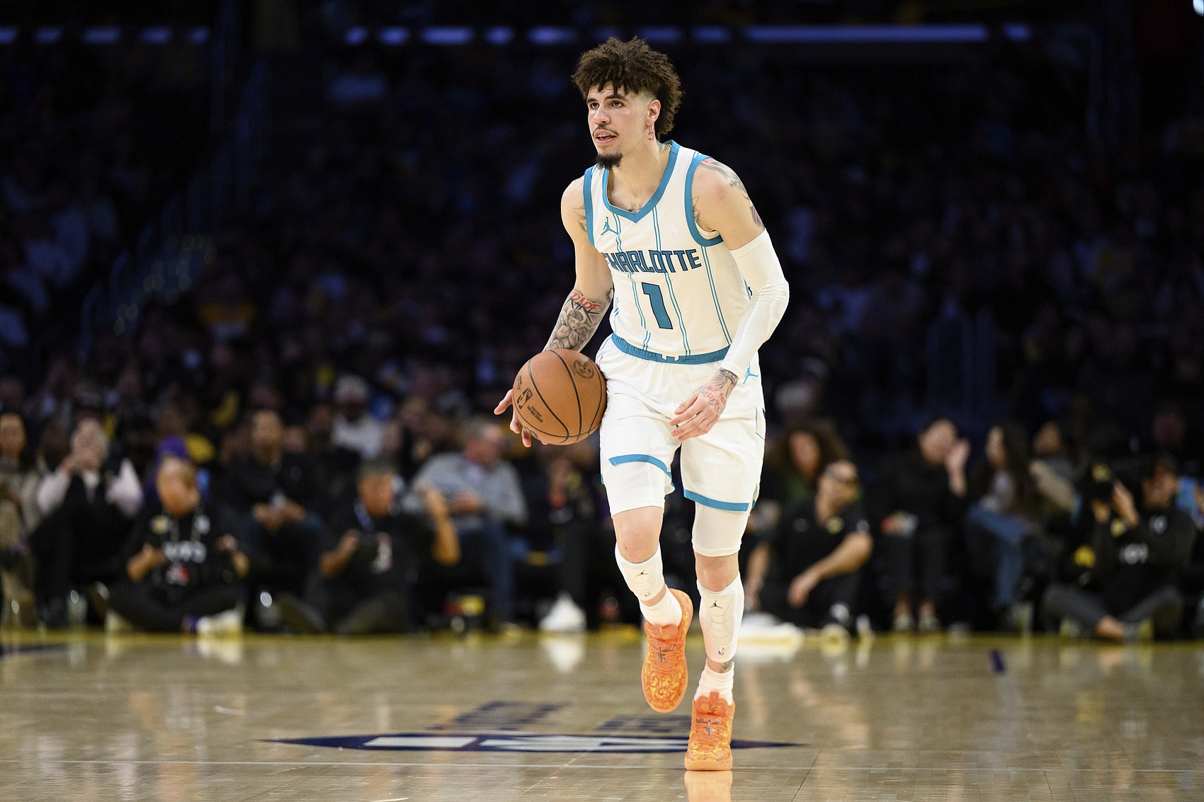  末節(jié)12分帶隊(duì)取勝！鮑爾19中9拿到27分5板6助