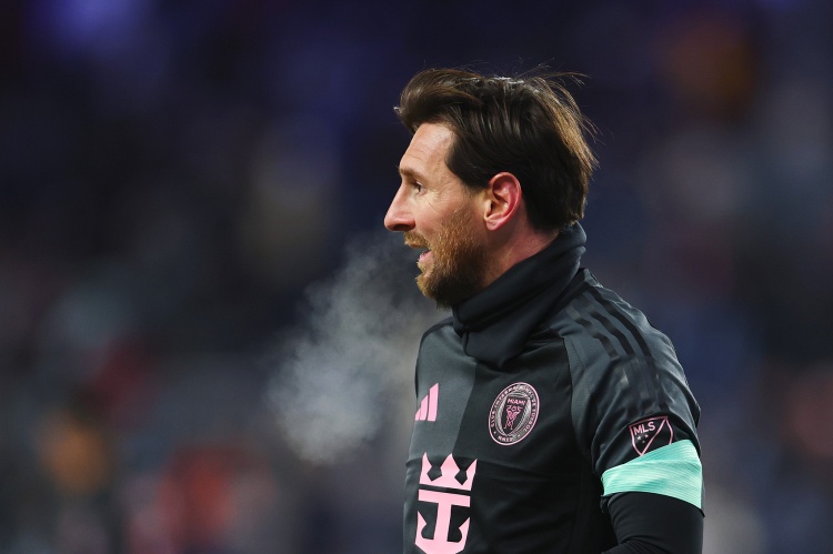  官方：梅西內(nèi)收肌輕度損傷，后續(xù)出場將視其恢復(fù)情況而定