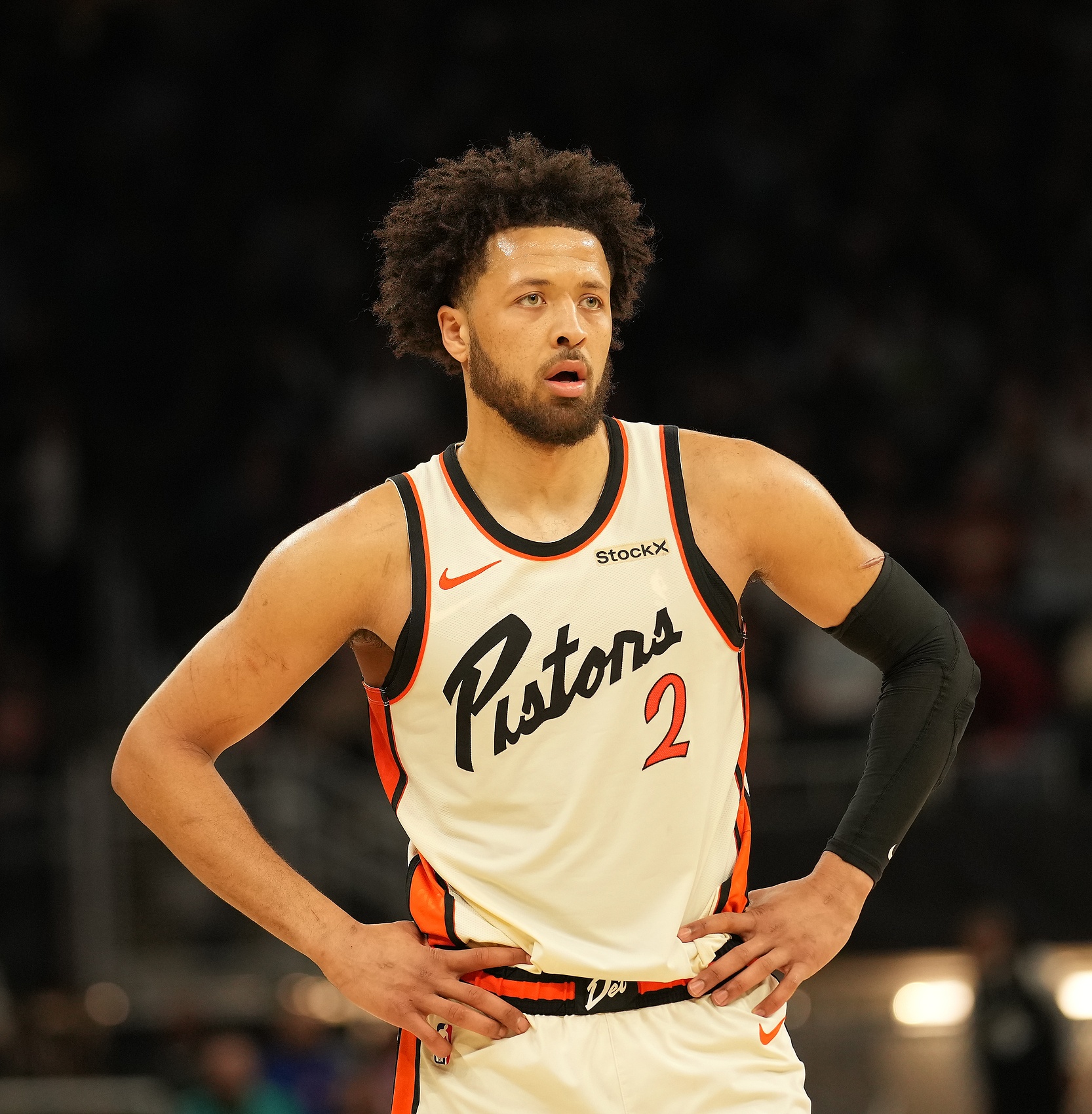  穩(wěn)定火力！康寧漢姆17中9砍全隊(duì)最高28分加4板5助 但有8失誤