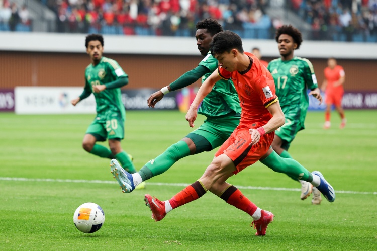  媒體人：年輕就是這樣機(jī)會(huì)也只有這一次，但終場(chǎng)哨是新的開始