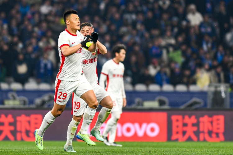  足球報(bào)：對(duì)大連英博、武漢三鎮(zhèn)，對(duì)亞泰來(lái)說(shuō)是重要的搶分大戰(zhàn)