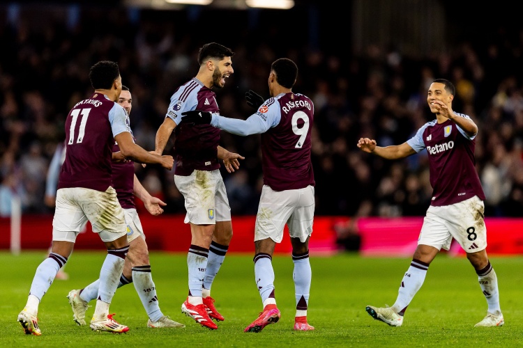  在歐冠中阿森西奧替補(bǔ)登場(chǎng)已累計(jì)打進(jìn)11球，比任何球員都更多