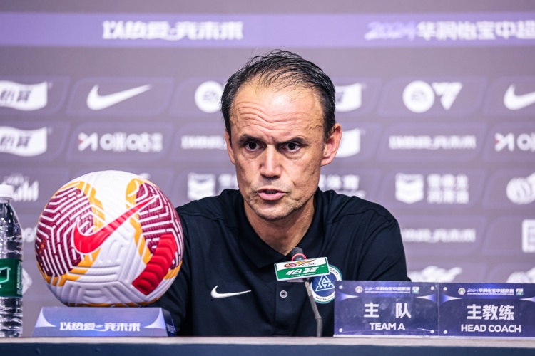  拉坦齊奧：面對去年聯(lián)賽冠軍打出這樣的比賽，我為隊員感到驕傲